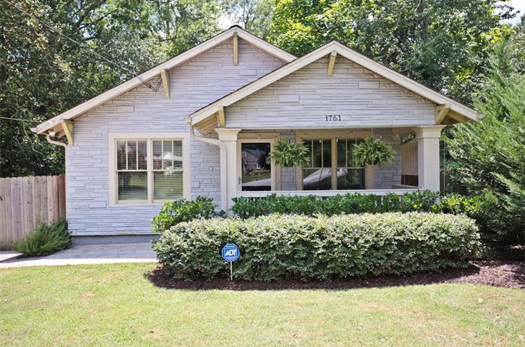1761 Flat Shoals Road