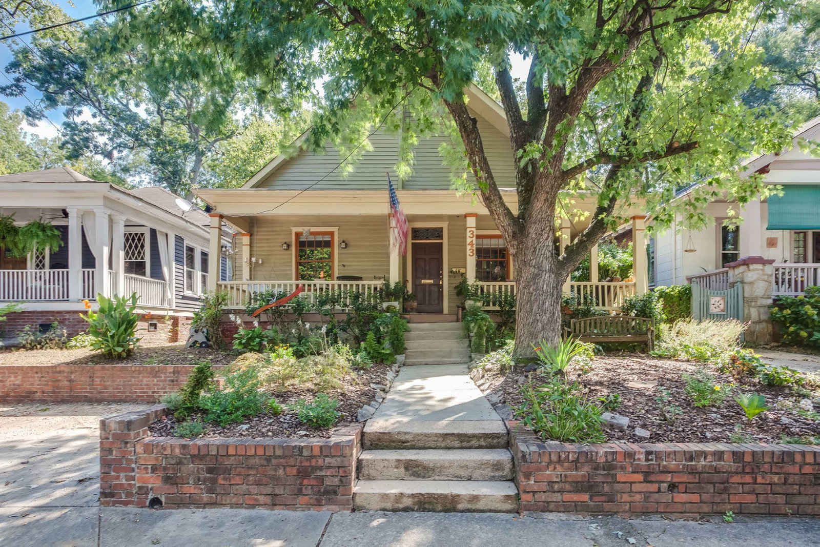 343 Josephine St.